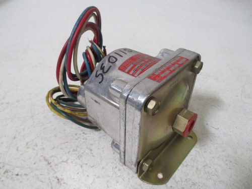 BARKSDALE D2H-A3-Q2 PRESSURE SWITCH *USED*