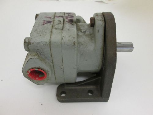 Vickers Vane Pump 5 GPM V21451A 12S214dS 180 Degree Port Connections