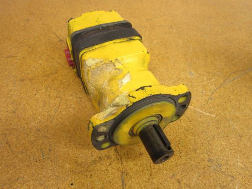 White Drive Hydraulics 35729 HB0659561DF Motor Used