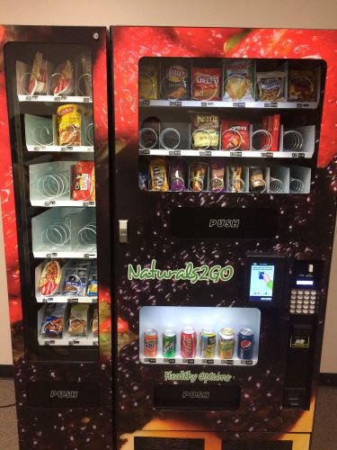 Naturals 2 Go Conbo Vending Machine with deli sec Accepts $1,$5 and credit cards