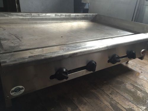 Wells 48&#034; Griddle USED