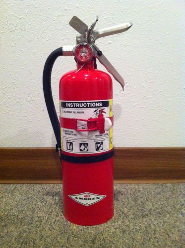 Amerex b500t abc dry chemical fire extinguisher with vehicle bracket for sale