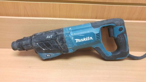 Makita HR2641 1&#034; AVT Electric Corded Rotary Concrete Steel Hammer Drill