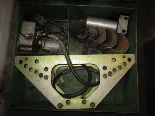 Greenlee 777 1 1/4&#034;-4&#034; pipe bender with hydraulic pump