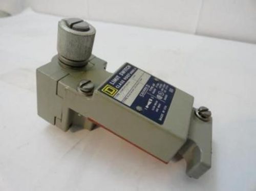35933 Parts Only, Square D 9007-C54CS17 Limit Switch-Incomplete See Photos