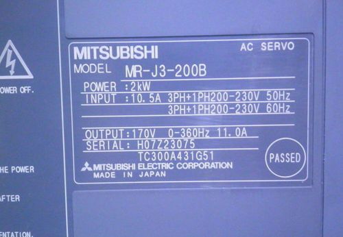 MITSUBISHI // MR-J3-200B // 2KW AC SERVO DRIVER // MOTOR HF-SP152