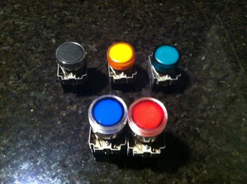 Lot of (5) telemecanique switches (2) illum p but (1) blk p but &amp; (2) pilot lts for sale