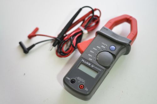 Fluke 30 current clamp meter in a good cosmetic and working condition with leads for sale
