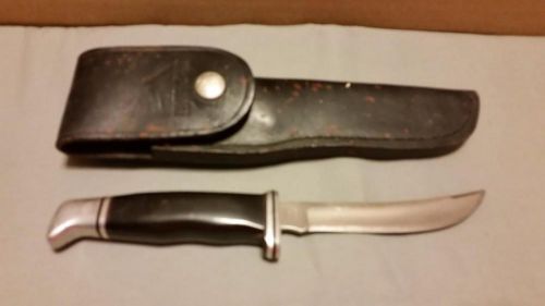 Vintage buck knife  # 118 and sheath for sale