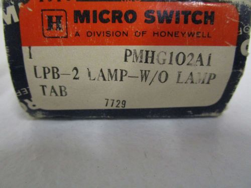 MICROSWITCH PUSHBUTTON SWITCH PMHG102A1 *NEW IN BOX*