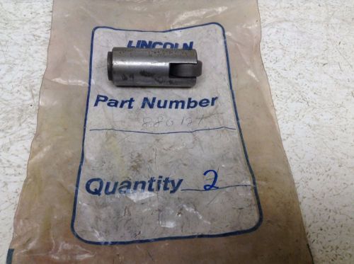 Lincoln Industrial 880124 Roller Bag of 2 New (TB)