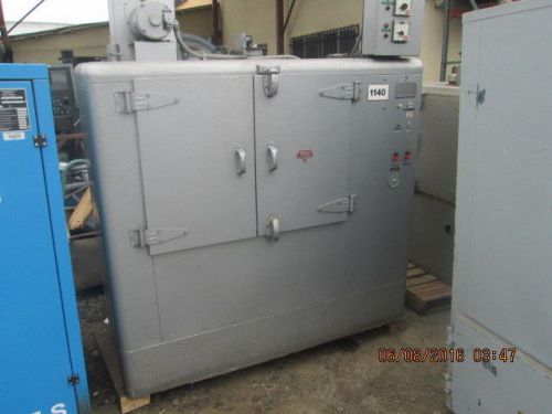 DESPATCH MODEL V23 BATCH / LABORATORY/ DRYING OVEN 18&#034; X 24&#034; X 34&#034; ID 650 DEGREE