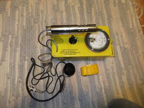 Victoreen CDV-700 Geiger Counter Model 6A Radiation Detector With Headphones