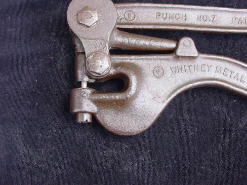 VINTAGE Whitney Metal Tool Co. Punch cast iron # 7  w/ Die FREE SHIPPING