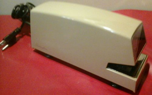 SwingLine Electric Stapler Model No.67