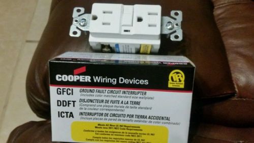 Cooper TRVGF15W CFCI Duplex Receptacle - Lot of (10)