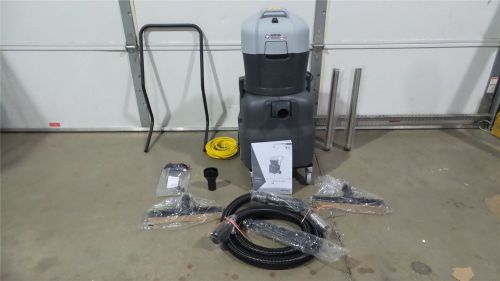 Nilfisk 107412640 1-5/8 HP 120V 130 CFM 12 Gal Cap Wet/Dry Vacuum