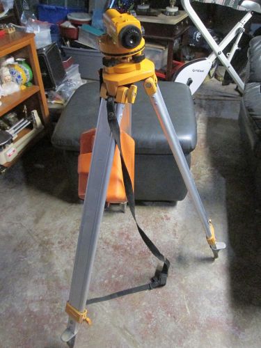 Nikon AX-1 Auto Level with Tripod Legs and Hard Case Made in Japan