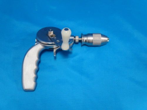 Deputy Synthes 591.00 Bone Hand Drill with 310.75 Universal Chuck