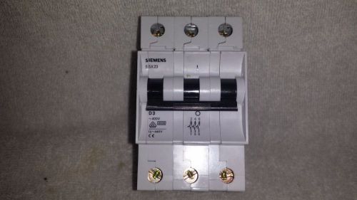 SIEMENS 5SX23 3 POLE 3 AMP CIRCUIT BREAKERS