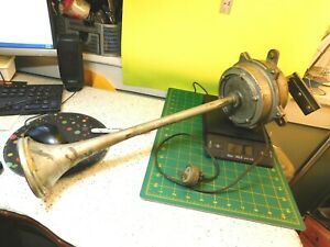 Vtg.Model 5420 Edwards Company Electric Horn Factory Warning Alarm w/Mounting