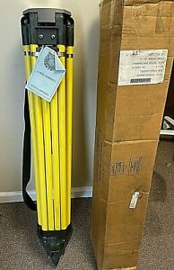 New Dutch Hill Heavy-Duty Fiberglass Tripod