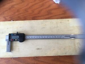 Very good condition 1-8” grooving calipers