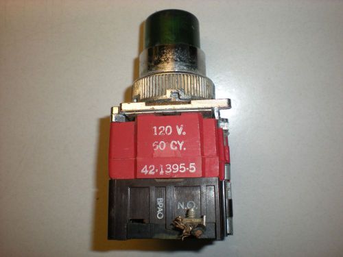 Cutler-Hammer Momentary Switch - (1) NO - (1) NC - 600V - No bulb - Green Button