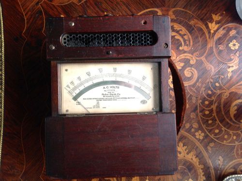 Roller-Smith Electrical Instrument AC-Voltmeter  Wood Case