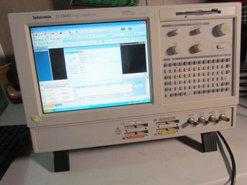 Tektronix TLA5202 Logic Analyzer 68 ch  2GHz opt 7S w/ probes