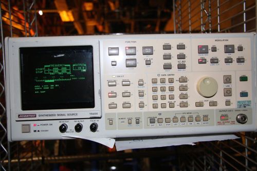Advantest tr4511 1.8ghz synthesized signal source generator for sale