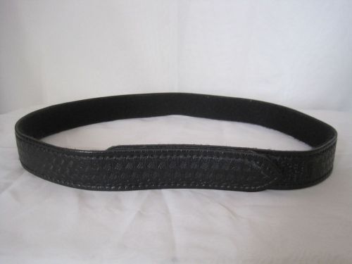 Safariland 2906 Black Leather Velcro Duty Belt 1 1/2&#034; Wide Police Medium MDL99