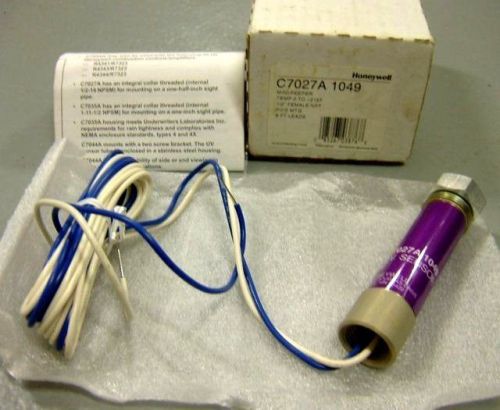 NEW Honeywell C7027A1049 UV Detector Mini-Peeper