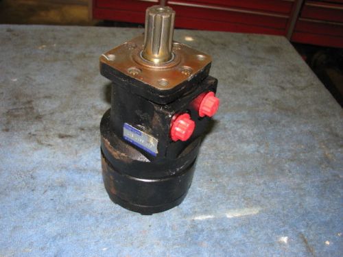 Char-lynn eaton hydraulic motor 103-1055-008  four bolt flange spline shaft pump for sale