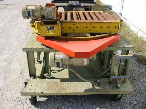 Acsi 32&#034; wide powered roller conveyor on turntable 2-1/2&#034; rollers 3/4 hp 3ph for sale