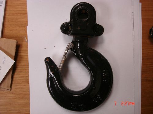 3 ton latched swivel hoist hook new for sale
