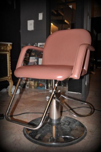 Two Full Salon Chairs on Sale $150 each or BEST OFFER!