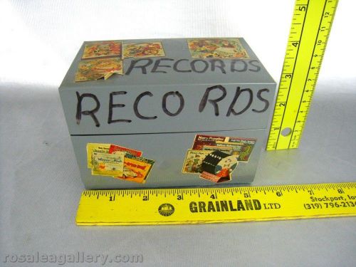 Vintage Metal File/Recipe Box W/Index Cards