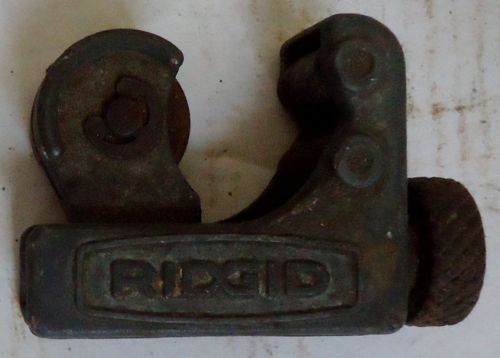 Vintage RIDGID 104 Tubing Cutter - Knurled Metal Adjustment Screw
