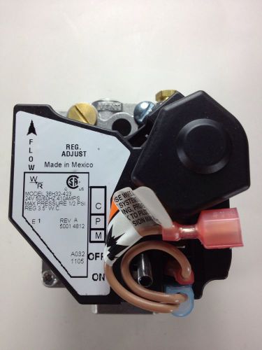 White rodge gas valve 36h32-423. 24v 3.5 w c  3/4 npt inlet outlet for sale