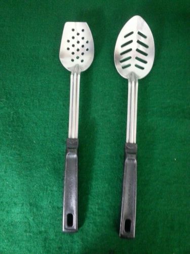 LOT OF 2 VOLLRATH SLOTTED AND PERFORATED SPOONS, GRIP N SERVE