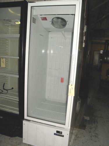 Master bilt img 23 gb one door indoor 60 bag ice merchandise display freezer for sale