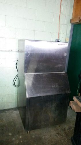 Commercial Ice Maker With Bin