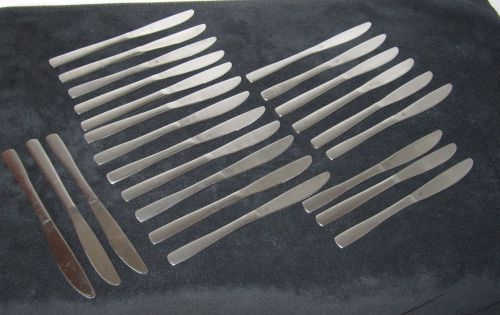 Lot of 24 Table dinner knives Oneida stainless steel Windsor cerated edge knife