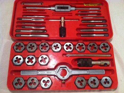 39 Piece Tap &amp; Die Set UNC &amp; UNF in Carrying Case