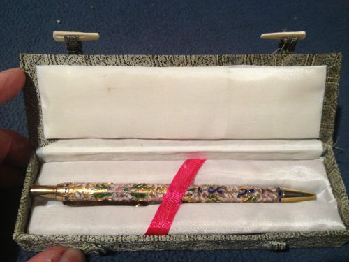 Elegant Chinese Style Ball Point Pen in Gift Box New