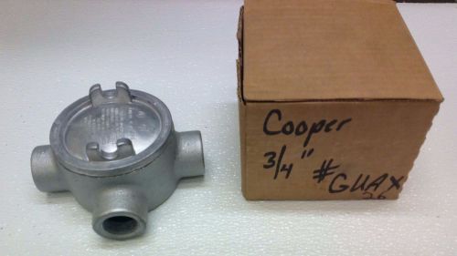 COOPER CROUSE-HINDS CONDULET GUAX26 3/4&#034; CONDUIT OUTLET BOX W/ COVER NEW