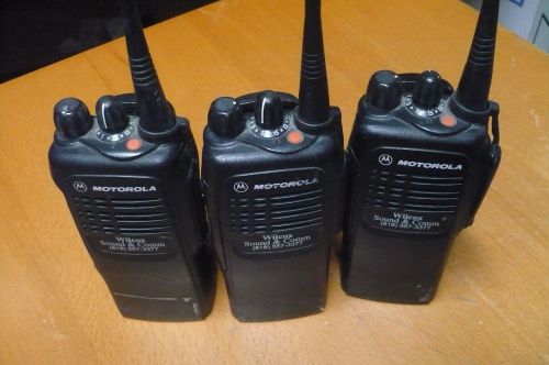 LOT OF 3 Motorola HT750 UHF TWO WAY RADIO 16 CHANNELS  PMUE1477A READ AD