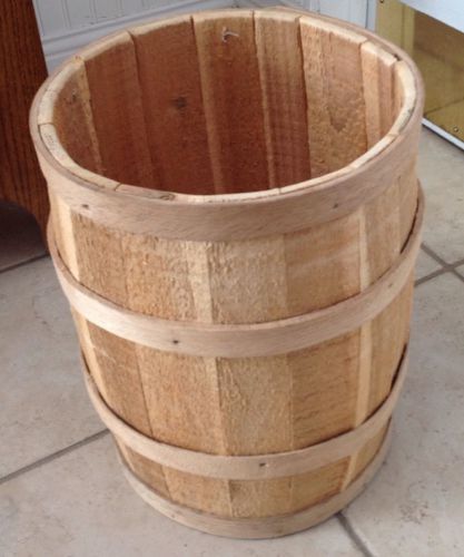 Cedar Display Barrel for Retail Or Candy Store 10&#034;x15&#034;