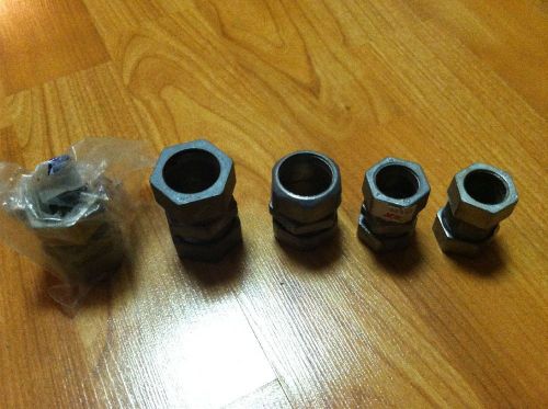 Lot of 3/4&#034; and 1/2&#034; Emt Compression Couplings